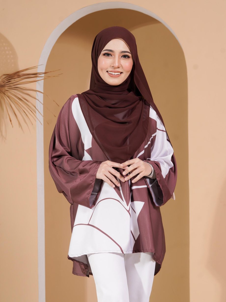 Inaraa Satin Baggy Blouse - French Beige By Nurain Suffiah